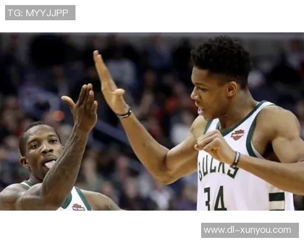 火箭与雄鹿激战2020年8月3日直播回顾与精彩瞬间分析