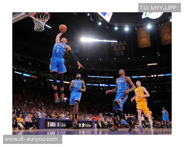 勇士与雷霆2015至2016赛季的巅峰对决与传奇时刻回顾 勇士与雷霆2015至2016赛季的巅峰对决与传奇时刻回顾